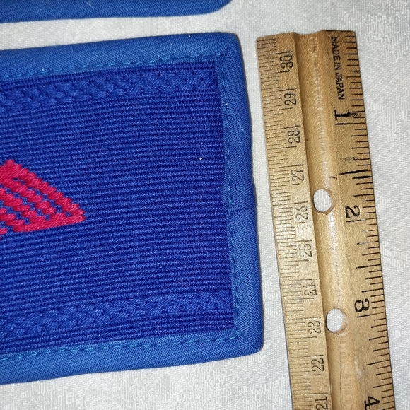 2 Embroidered luggage tags Blue with red bird - Picture 9 of 9